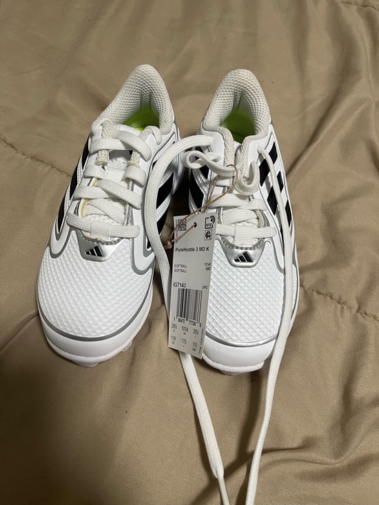 adidas Other - Adidas PureHustle 3 MD Kids Cleats White Black Size 11K Softball Baseball NWT